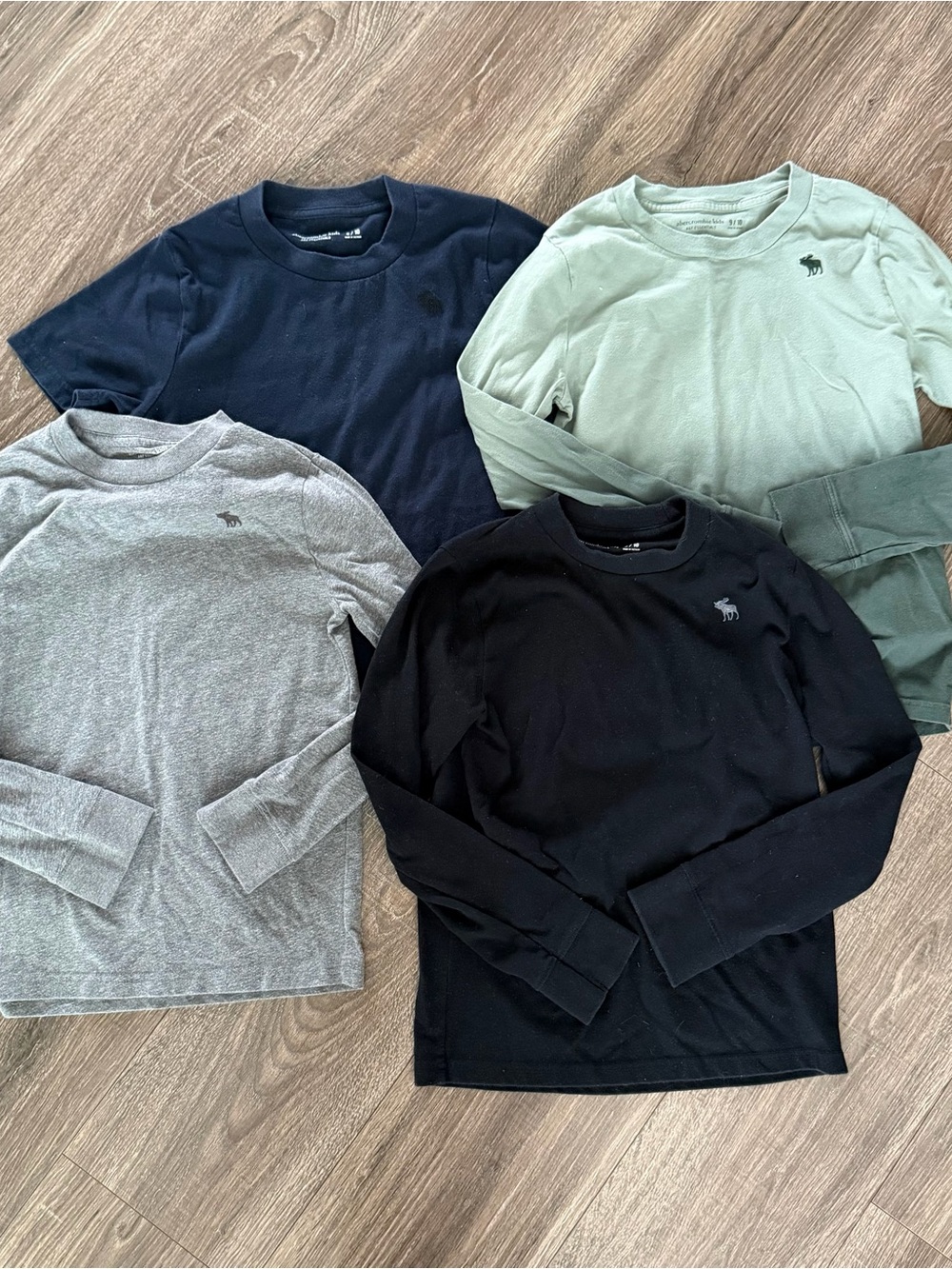 Abercrombie boys shirt bundle size 9/10
